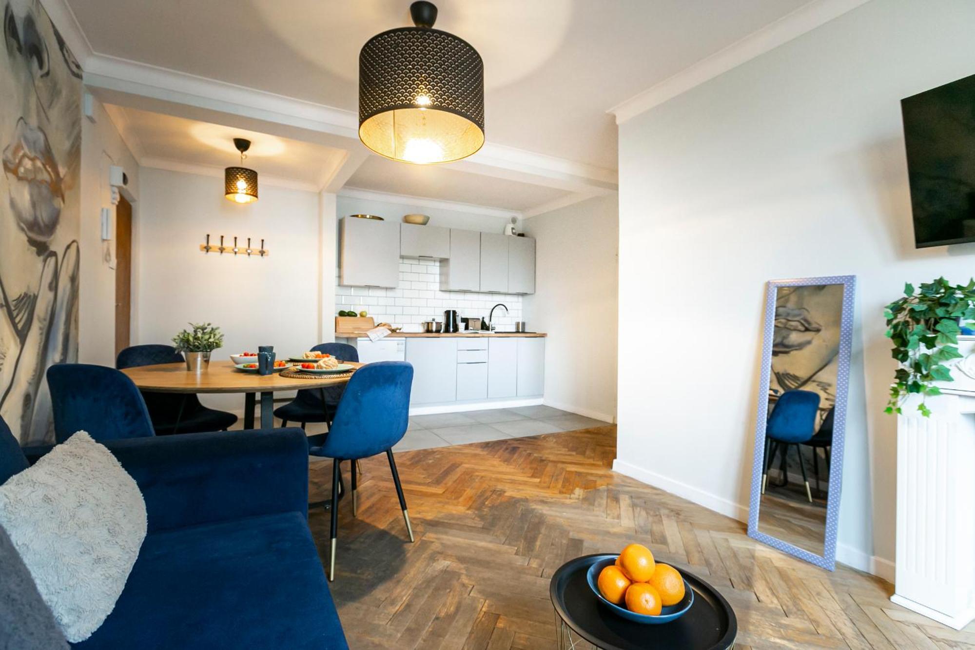 Nowogrodzka 78 - Apartament Dla 4 Osob - 200M Od Szpitala Klinicznego Na Lindleya - 1Km Do Dworca Centralnego - Wifi - Smart Tv 45 Cali Varşova Dış mekan fotoğraf