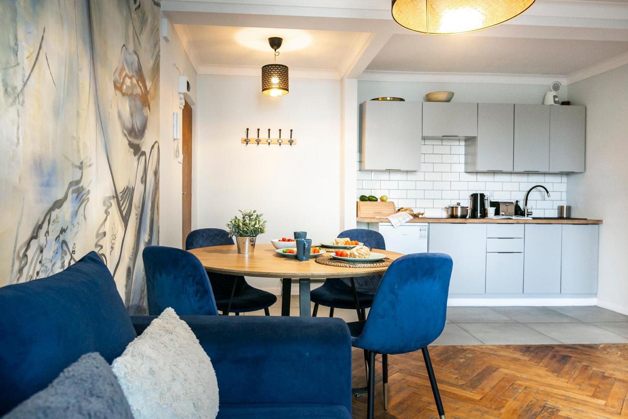 Nowogrodzka 78 - Apartament Dla 4 Osob - 200M Od Szpitala Klinicznego Na Lindleya - 1Km Do Dworca Centralnego - Wifi - Smart Tv 45 Cali Varşova Dış mekan fotoğraf
