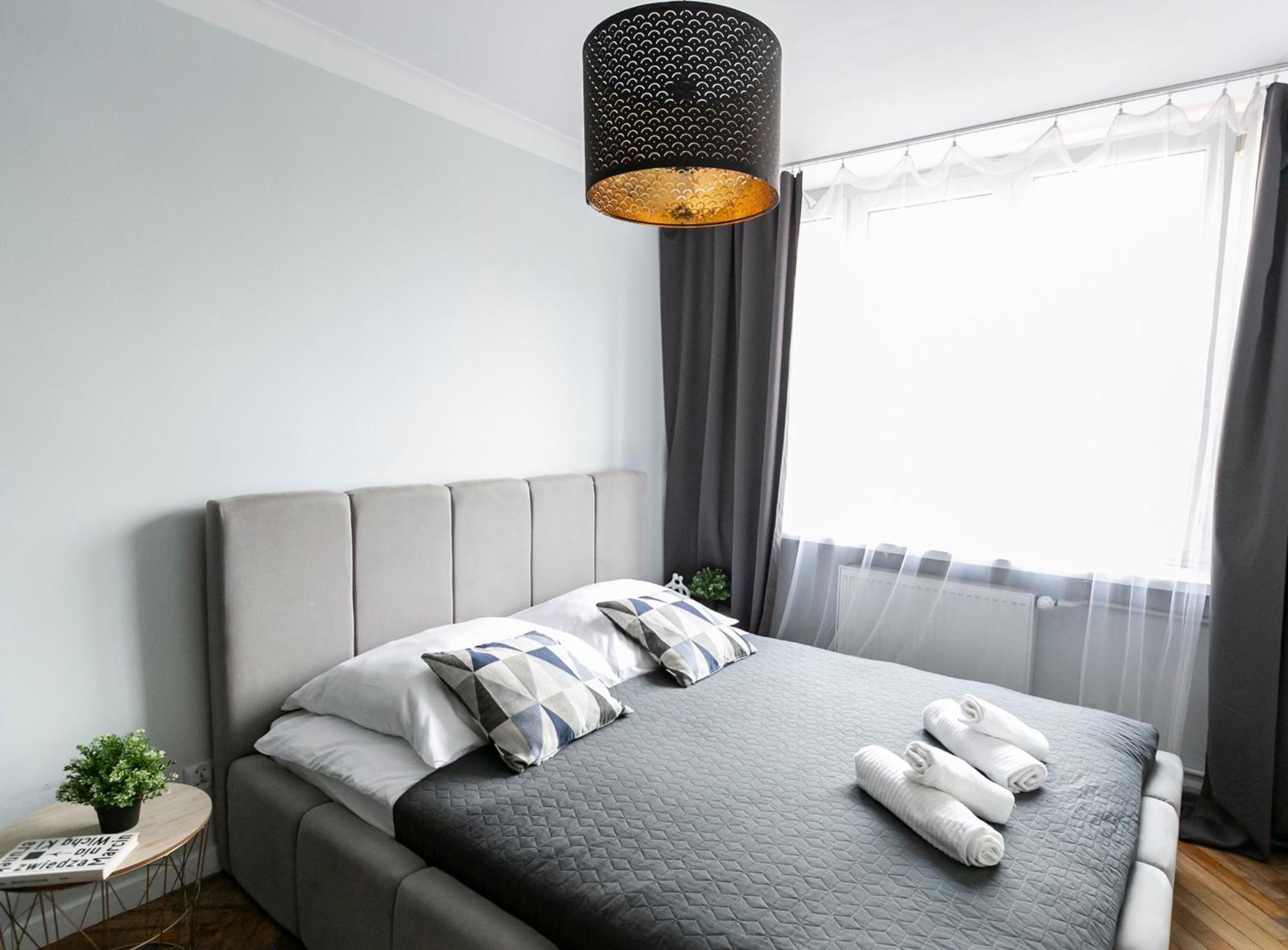Nowogrodzka 78 - Apartament Dla 4 Osob - 200M Od Szpitala Klinicznego Na Lindleya - 1Km Do Dworca Centralnego - Wifi - Smart Tv 45 Cali Varşova Dış mekan fotoğraf
